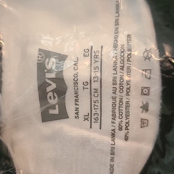 LEVIS BOYS WHITE AND GRAY SHORT SLEEVE T-SHIRT SIZE EXTRA LARGE - Picture 5 of 6